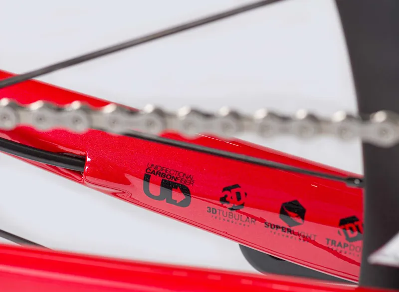 2021 Lapierre Xelius SL 6.0 Disc Carbon Road Bike in Red-9
